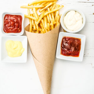 Pommes Frites & Sauce nach Wahl
