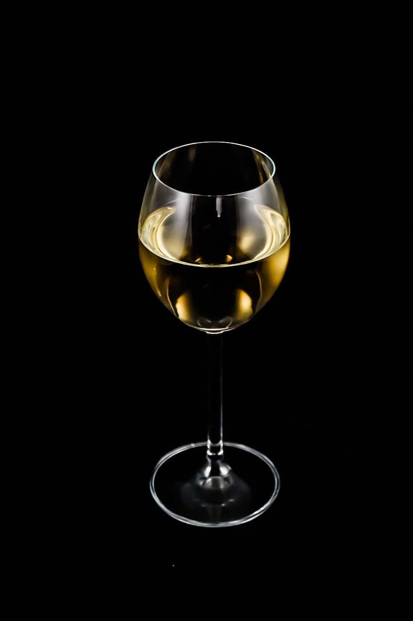 glass, wine, white wine, wine glass, beverage, drink, alcoholic beverage, alcoholic drink, alcohol, glass of wine, glassware, stemware, wine, wine, wine, wine, wine, white wine